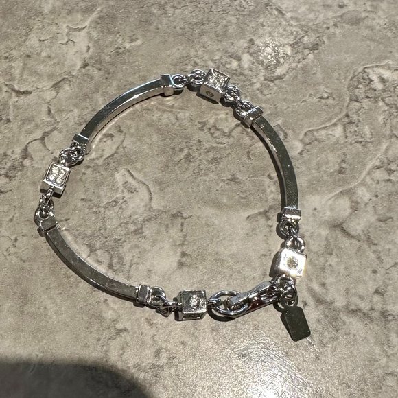 Swarovski Cube Bracelet - Picture 3 of 5